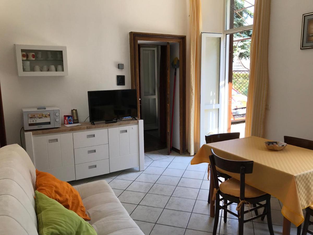 Villa Ombrosa Nebbiuno ภายนอก รูปภาพ