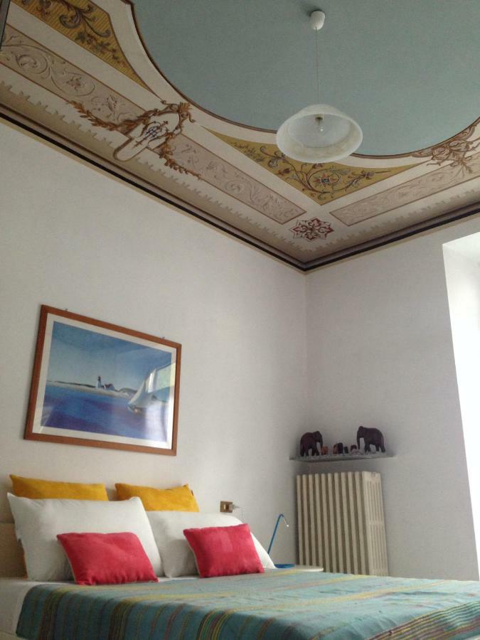 Villa Ombrosa Nebbiuno ภายนอก รูปภาพ